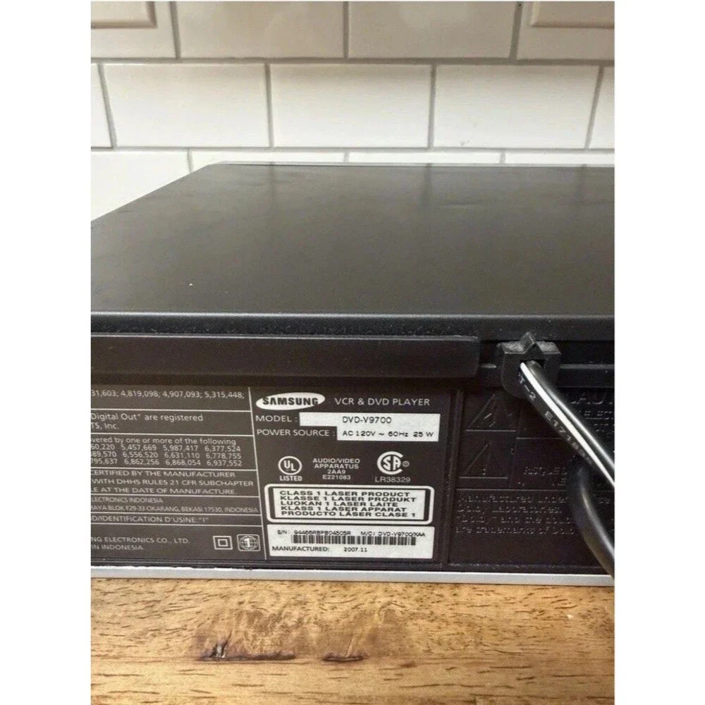 Samsung DVD-V9700 Tunerless 1080i DVD VHS Combo Player (HDMI Not Working)